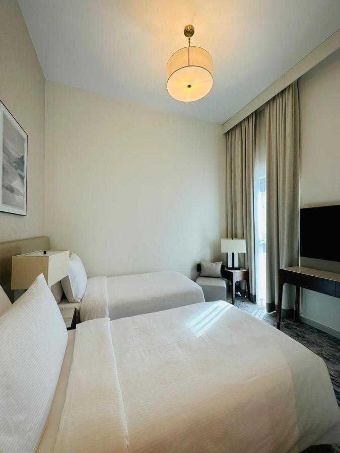 Ocean Mountain View Apartment At The Address Fudzsejra Kültér fotó